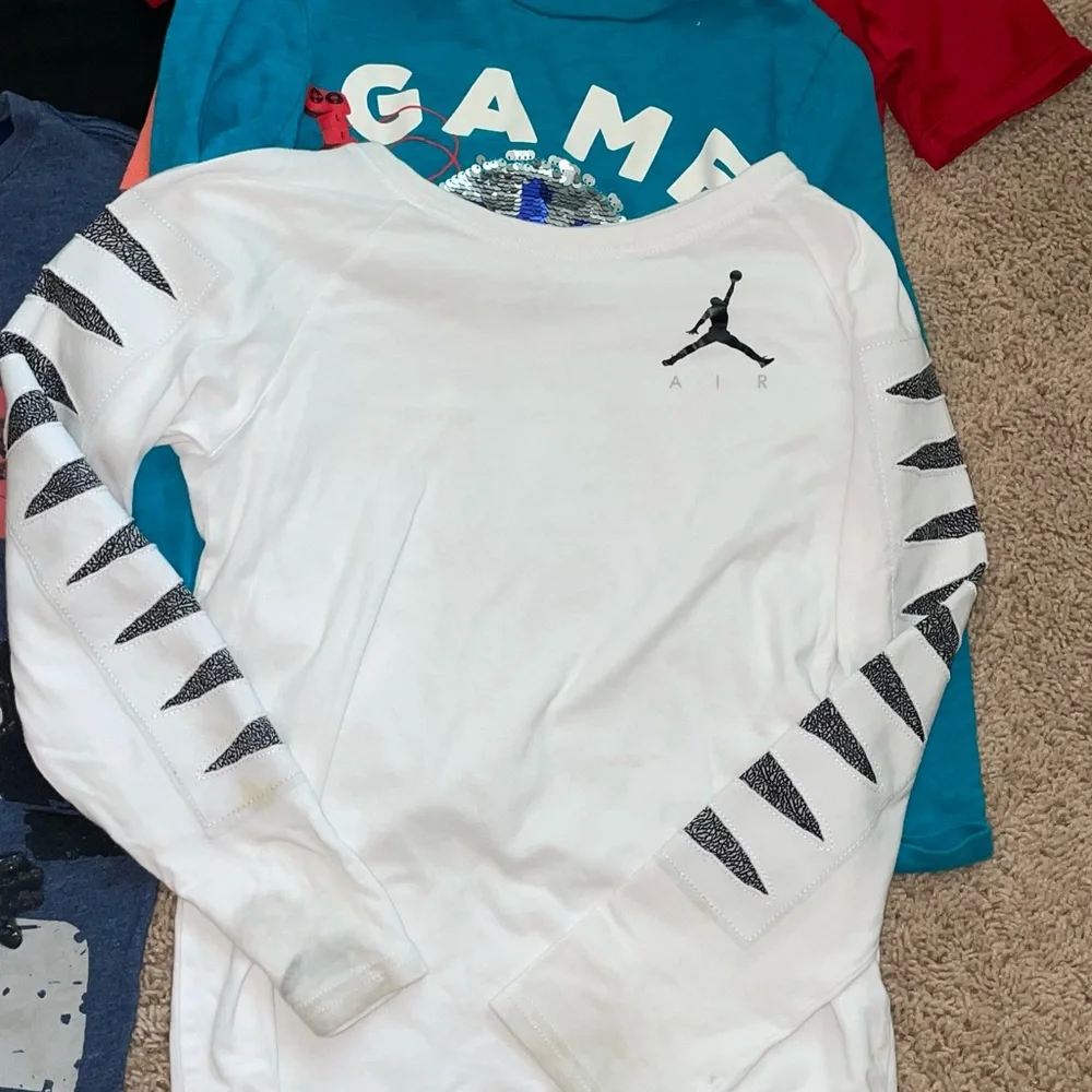 Big boys short and long sleeves tops size 8 excellent condition 22 pieces - Picture 15 of 16